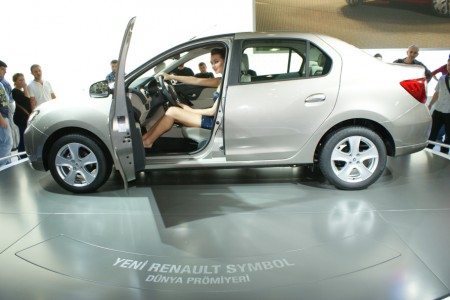 RENAULT SYMBOL 2012